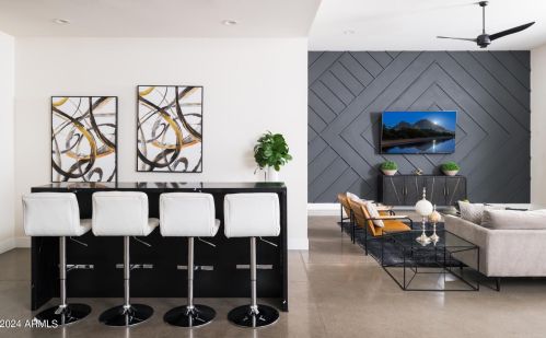 5036 Scottsdale Rd, Scottsdale AZ 85254-5161 exterior