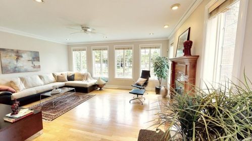 5 Amanda Ct, White Plains NY  10607-2418 exterior