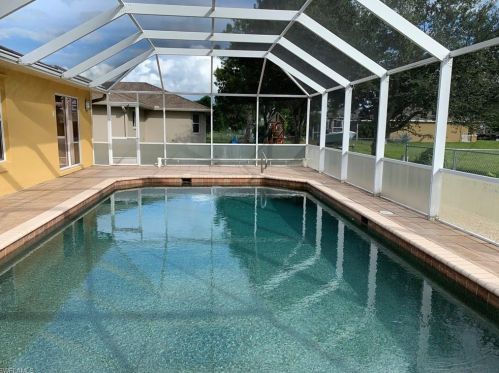 634 12th St, Cape Coral, FL 33909-1014
