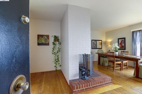 2317 Prosperity Way, San Leandro, CA 94578-1122