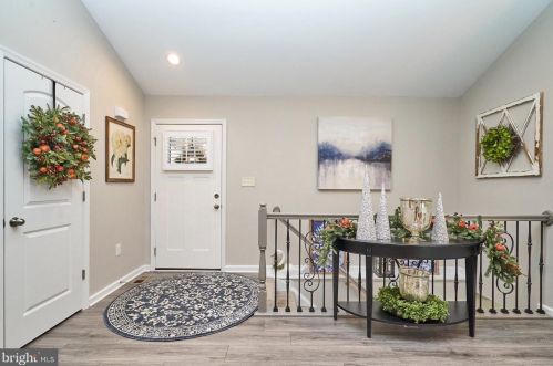 1201 Happy Ridge Dr, Front Royal VA  22630 exterior