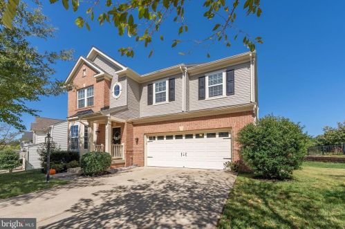 5554 Barnes Ln, Woodbridge, VA 22193-3194