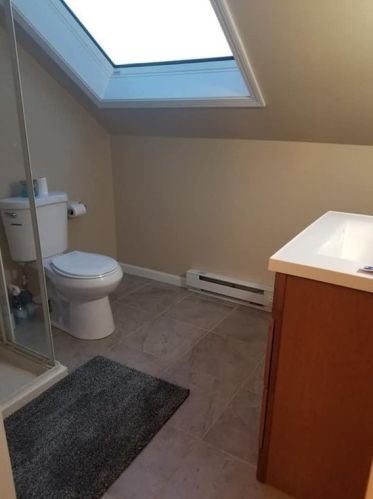 49 Pleasant St, Montgomery MA  01085-3736 exterior