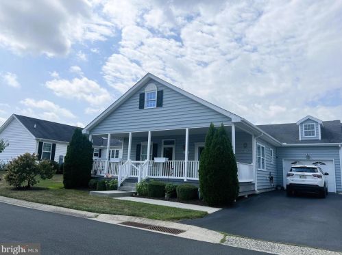 226 Winding Carriage Ln, Dover, DE 19904-1276