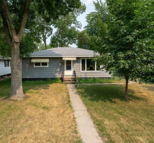 1132 37th Ave, Saint Cloud, MN 56303-2153