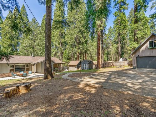 2933 Maple Ave, Pacific House, CA 95726-9611