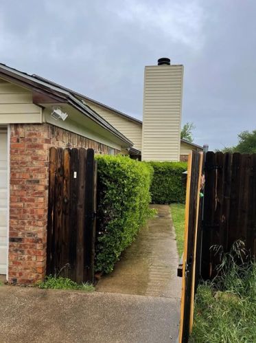 3300 Green Ridge St, Fort Worth, TX 76133-7252