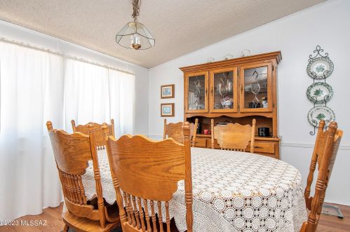 7205 Camino De Oeste, Tucson AZ  85742-9676 exterior