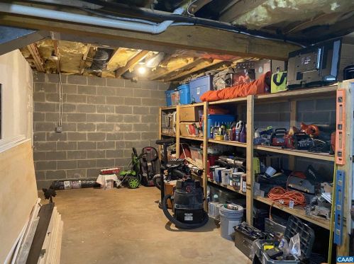 507 Jefferson Dr, Bybee VA  22963-2904 exterior