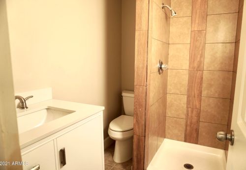 5622 35th Ave, Phoenix AZ 85053-1017 exterior