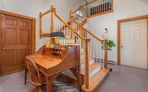 42 Watson Rd, Dover NH  03820-5801 exterior