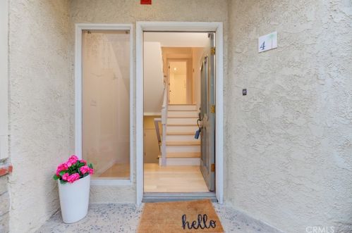 217 Helberta Ave, Redondo Beach, CA 90277-3477