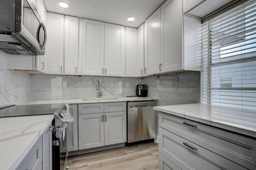 523 Normandy K, Delray Beach FL  33484-4824 exterior