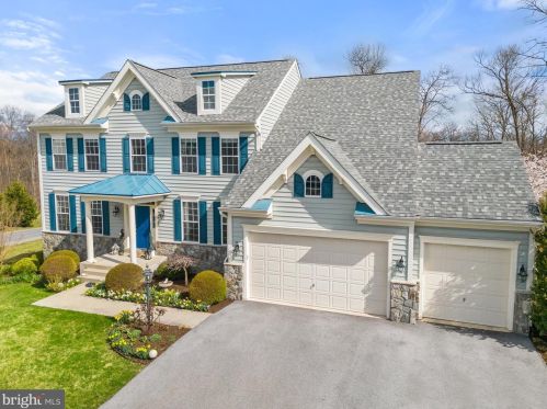 15 Lackawanna Ln, Falling Waters WV  25419-9402 exterior