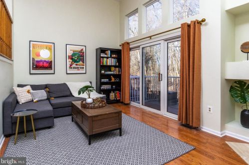 65 Shrewsbury Pl, Princeton NJ  08540-6314 exterior