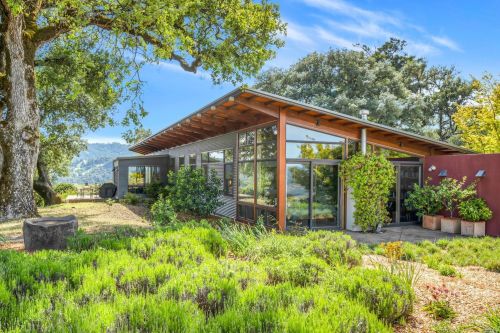 14755 Yerba Santa Rd, Geyserville, CA 95441-9000