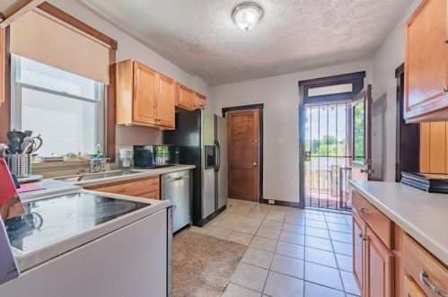 238 21st Ave, Whitaker PA  15120-2524 exterior