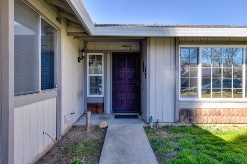 11029 Chemo River Ct, Rancho Cordova CA  95670-2703 exterior