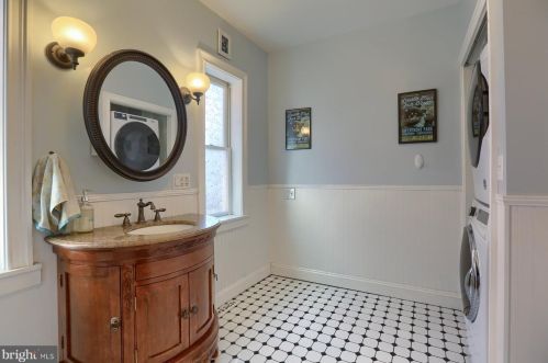 429 Boas St, Harrisburg PA 17103-1604 exterior