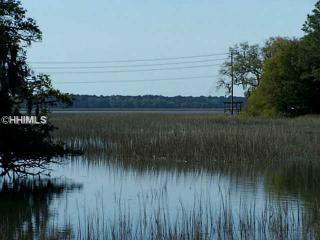6521 Thomas Lawton Dr, Bluffton SC  29910-7341 exterior