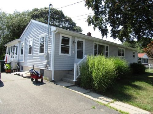 35 Prospect St, Lyme CT  06371-2027 exterior
