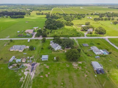 15621 Carlton Lake Rd, Wimauma FL  33598-5401 exterior