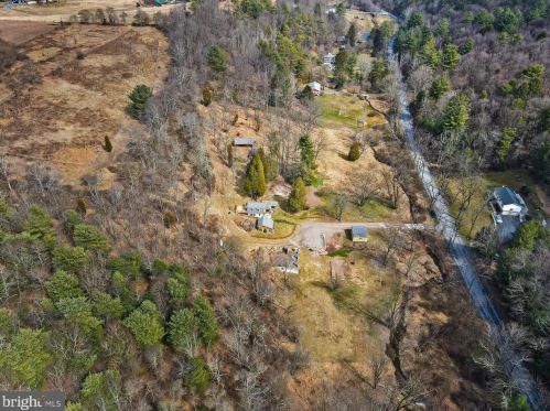 2695 Hemlock Dr, Palmerton PA  18071-9408 exterior