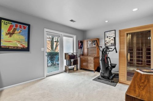 2 Graham Pl, Pittsburgh PA  15232-1611 exterior