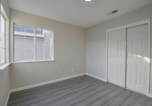 490 Santa Barbara St, Los Banos CA  93635-6324 exterior