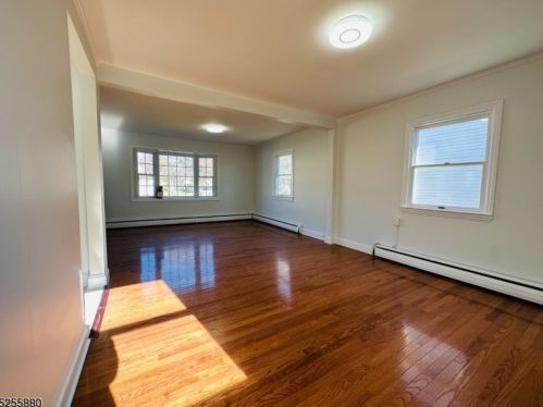 79 Hawkins Ave, Parsippany NJ  07054-2130 exterior