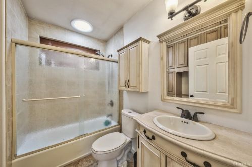 1045 Mohawk St, South Lake Tahoe CA  96150-5232 exterior