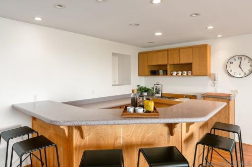 2125 Locust St, San Diego CA  92106-1622 exterior
