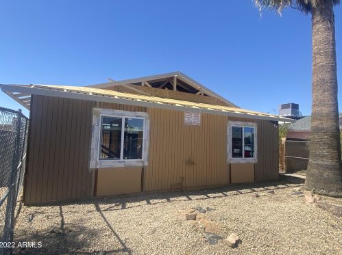 5237 Mauna Loa Ln, Glendale, AZ 85306-3927