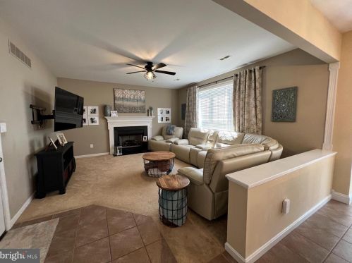 230 Pebble Vly Dr, Dover DE 19904-9469 exterior