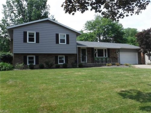 1580 Raywood Rd, Alliance, OH 44601-3671