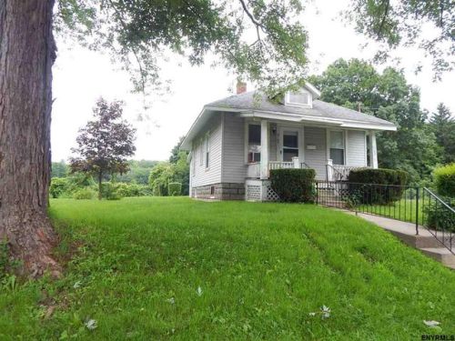 2102 Lenox Rd, Schenectady, NY 12308-1307