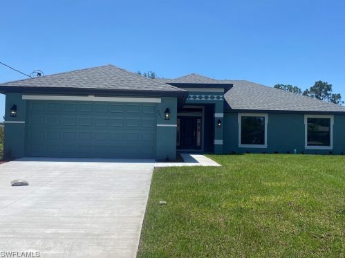 2611 41st St, Lehigh Acres, FL 33976-4755