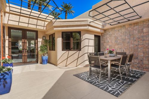 77150 Avenida Fernando, La Quinta CA  92253-2561 exterior