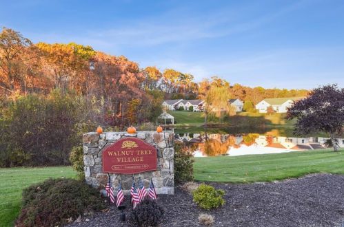177 Julia Ct, Sandy Hook, CT 06482-1710