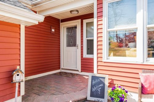 31 Portsmouth Dr, Old Bridge NJ  08857-3116 exterior