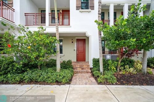 11609 13th Ct, Hollywood, FL 33025-2559