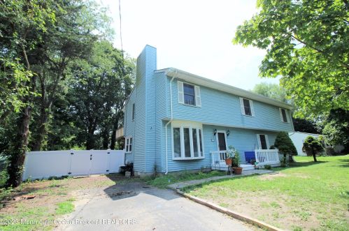 233 Keller St, Berkeley Township NJ  08721-3583 exterior