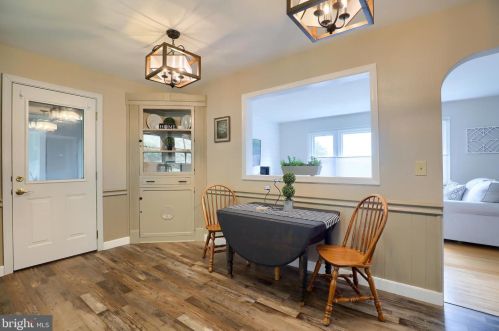 2515 Chestnut Ridge Dr, Lancaster PA  17601-1936 exterior