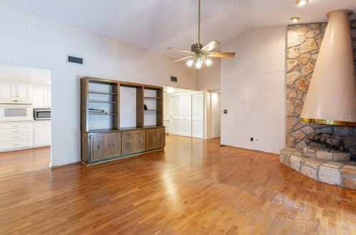 200 Shell Pt, Maitland FL  32751-5843 exterior