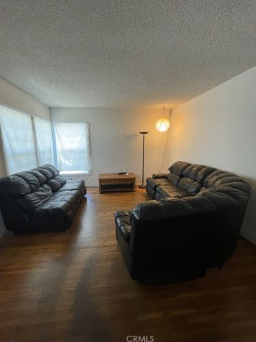 16923 La Salle Ave, Gardena, CA 90247-5342