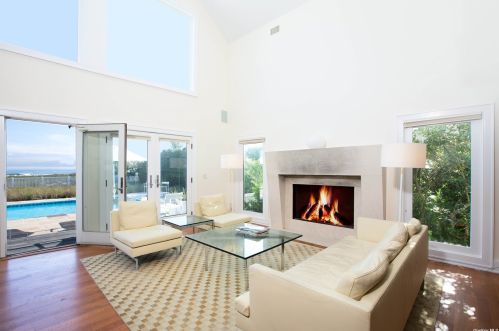 309 Dune Rd, West Hampton Beach, NY 11978-2943
