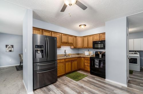 246 Jacqueline Dr, London OH  43140-1181 exterior