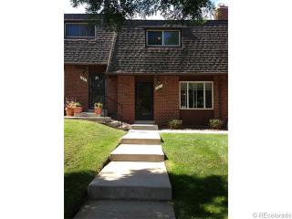 21 Holman Way, Lakewood, CO 80401