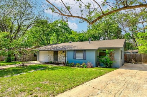 8416 Briarwood Ln, Austin TX  78757-6929 exterior