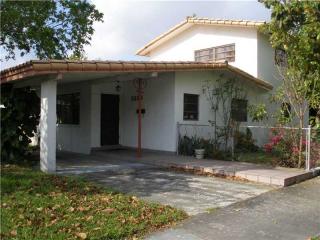 3210 104th Ave, Miami FL  33165-3702 exterior